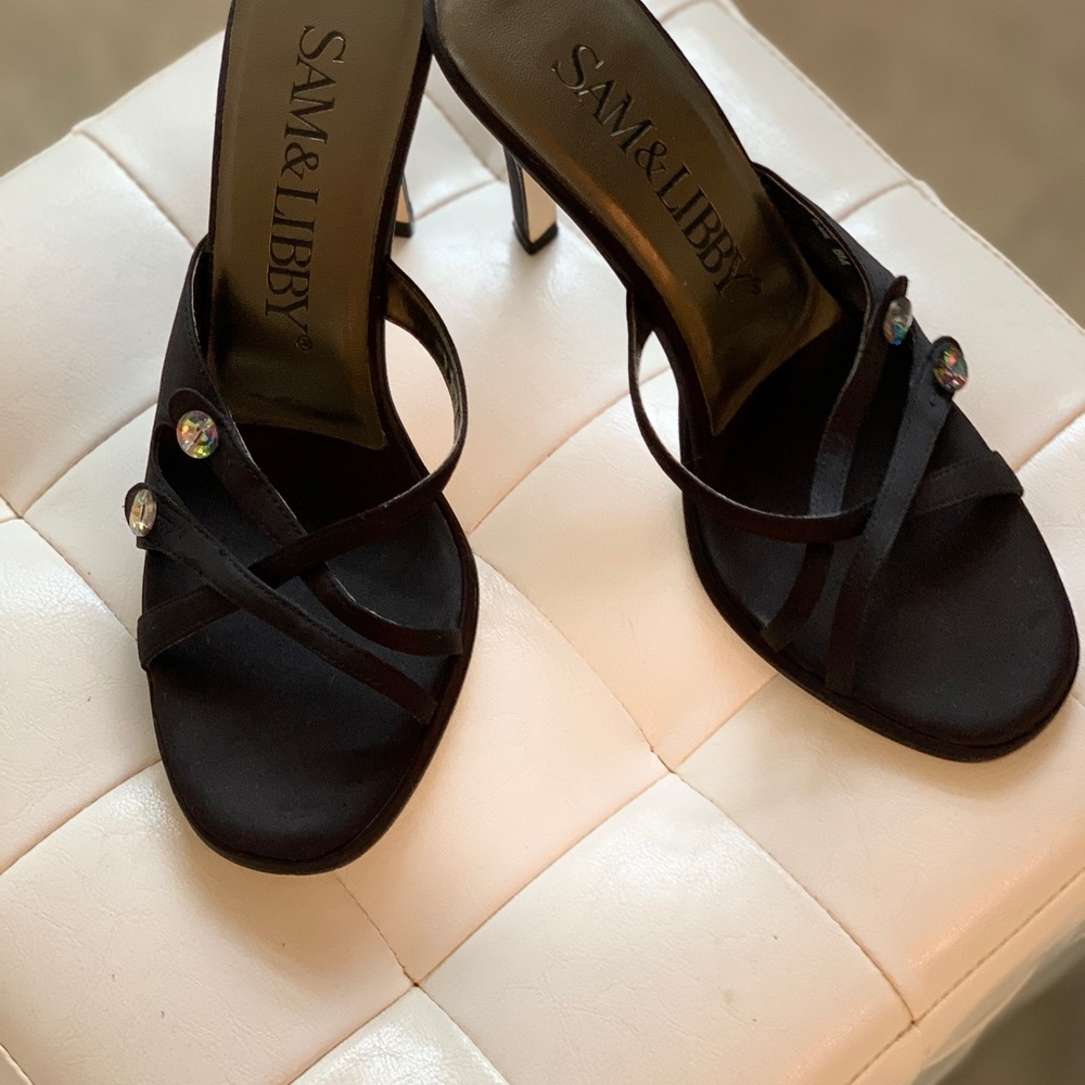 Sam & Libby Black Heeled Sandals